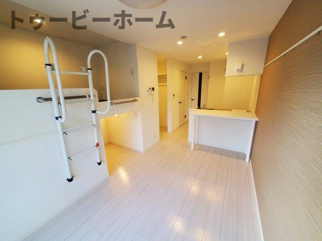 BestStage新狭山Ⅱの居間・リビング|退去前につき、別部屋のお写真です。