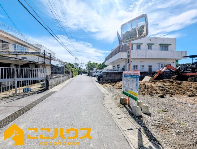 うるま市兼箇段第３　クレイドルガーデン　新築戸建て　全３棟　3号棟の前面道路含む現地写真|1月完成予定！同仕様同施工の物件もご案内可能です♪