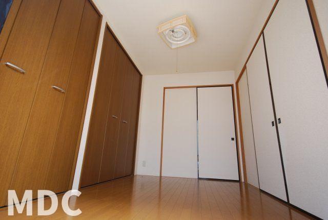 北島町高房戸建の居間・リビング