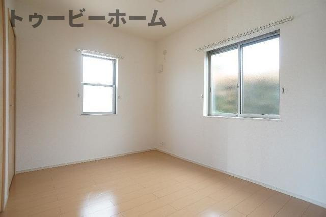 セイワの内装|明るい色調の室内です