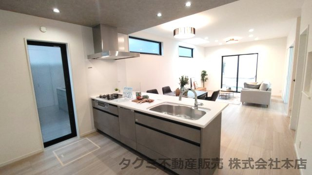 神戸市垂水区歌敷山　新築戸建てのキッチン
