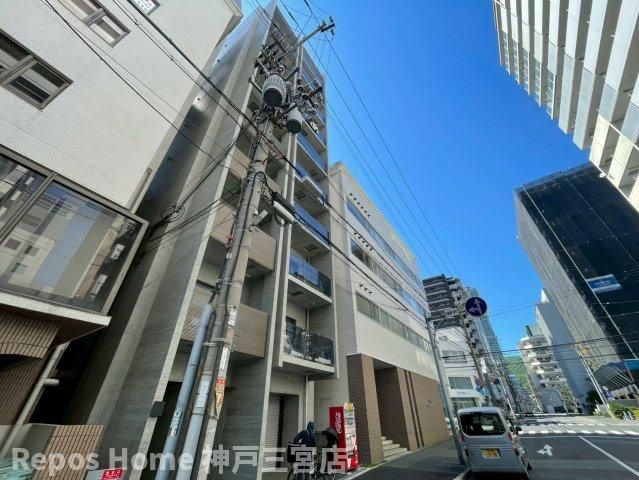 ZONNA神戸磯上通の外観