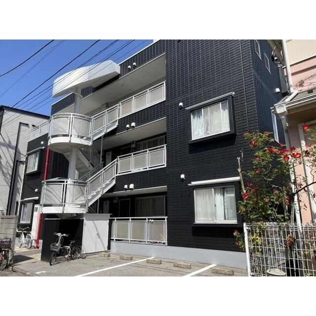 足立区中川２丁目の賃貸マンションの外観