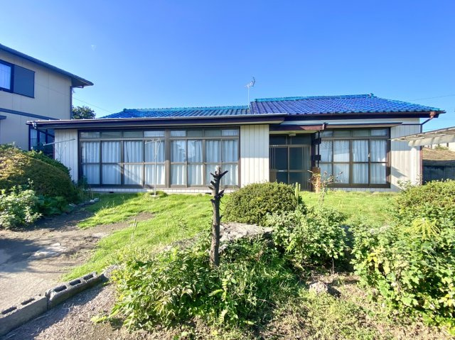 【中古戸建】高崎市棟高町の間取り|■外観｜外壁のアクセントカラーがシックな外観です。シンプルなデザインでありながらも「個性」を損なわず、お客様一人ひとりの暮らし方にフィットします。