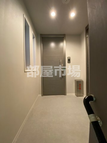 SUN蔵前の玄関