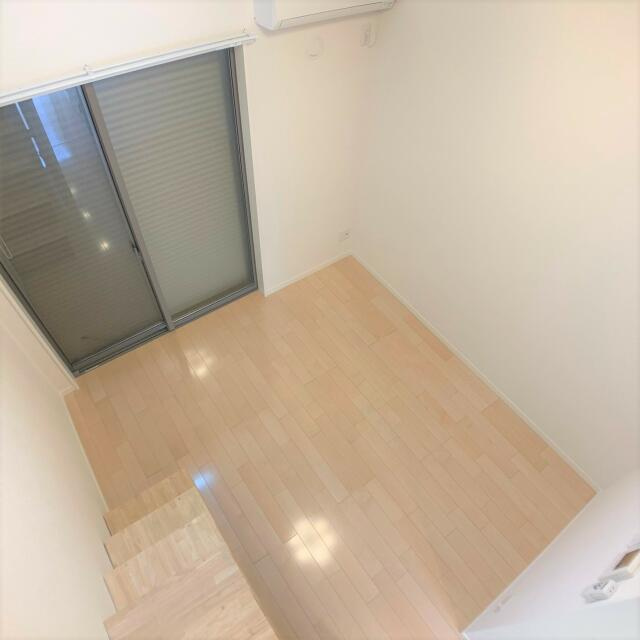 川崎市多摩区中野島３丁目のアパートの洋室