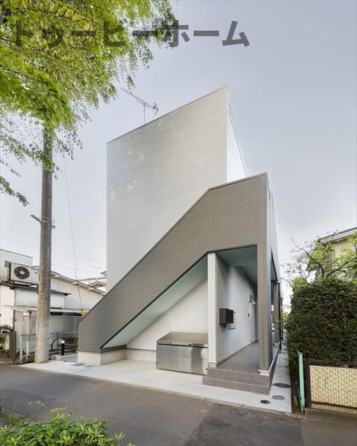 カスミ美原町の外観|デザイナーズ　敷地内ごみ置き場