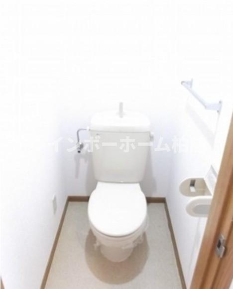 特典：仲介手数料が50％OFFです‼のトイレ|ゆったりとした空間のトイレです