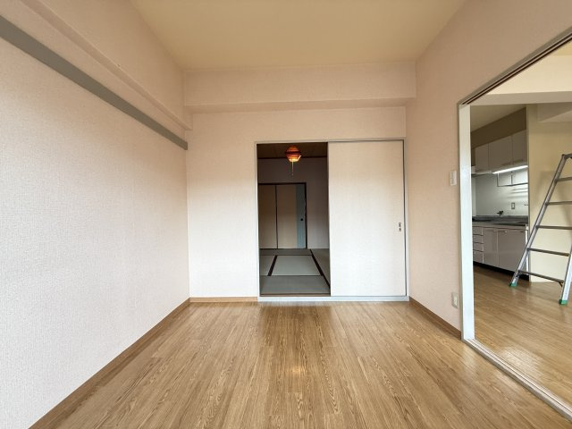【洋室】 | エトワール池田