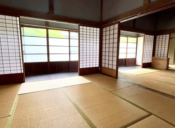 伊豆の国市 古き良き日本の風景をの和室