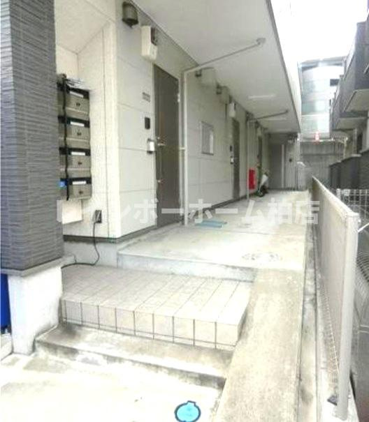 特典：仲介手数料が無料です!!のエントランス|エントランスです