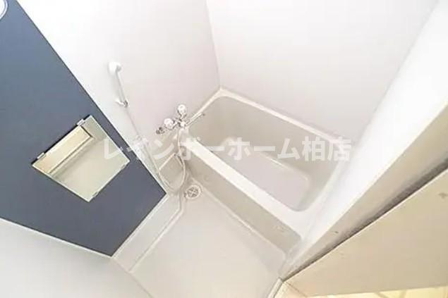 特典：仲介手数料が無料です!!の浴室|落ち着いた空間のお風呂です