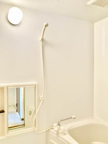 ハイツ紫福苑　B棟の浴室