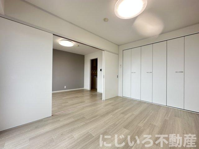 アゼリア松島の居間・リビング