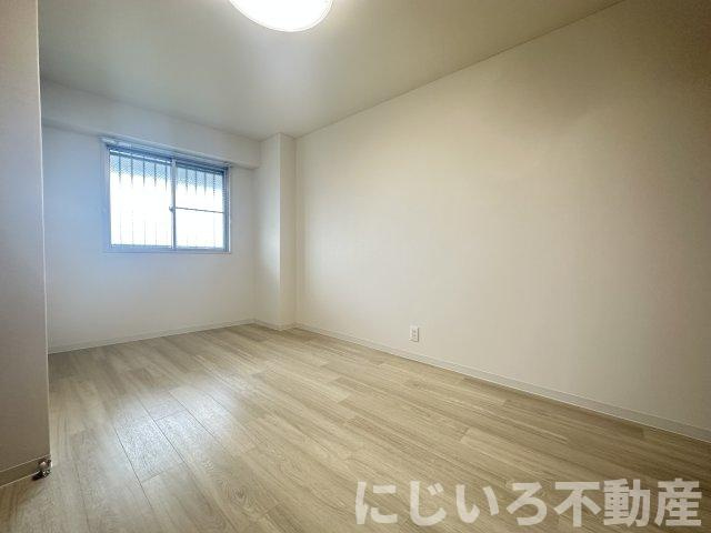 アゼリア松島の寝室