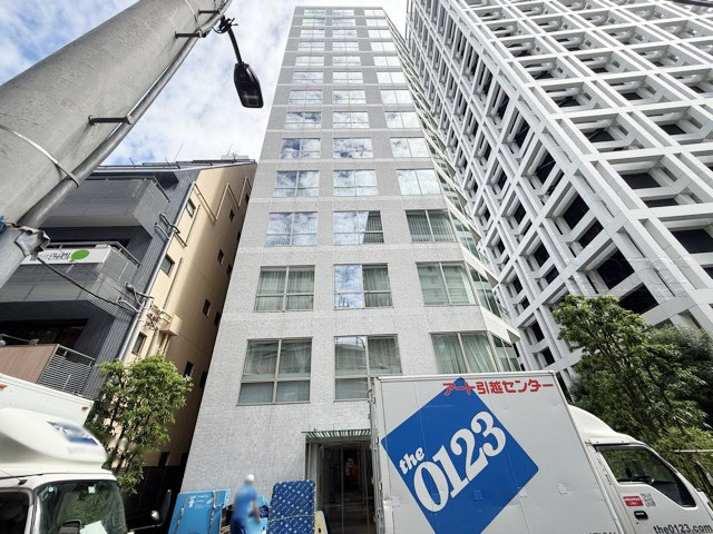 【外観】 | ジオ元赤坂 | 手入れの行き届いた外壁やエントランスなど、「見ればわかる」レベルで清潔感を保ったマンションです。築年数を感じさせない姿で皆様をお出迎えします。～即日のご見学可能～　お問合せはお気軽にどうぞ。