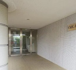 YMK ROOM17のエントランス