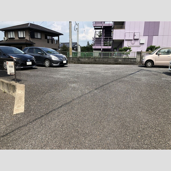 【駐車場】 | ブライトソレム5 | 駐車場の様子です。