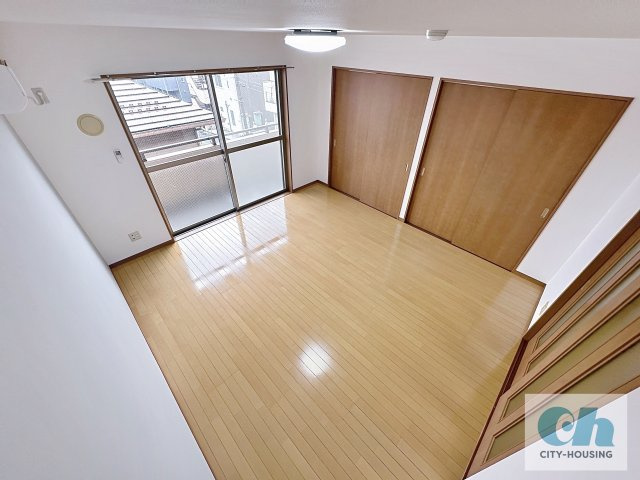 パティオ 302号室の居間・リビング