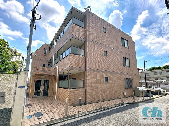 パティオ 302号室の外観