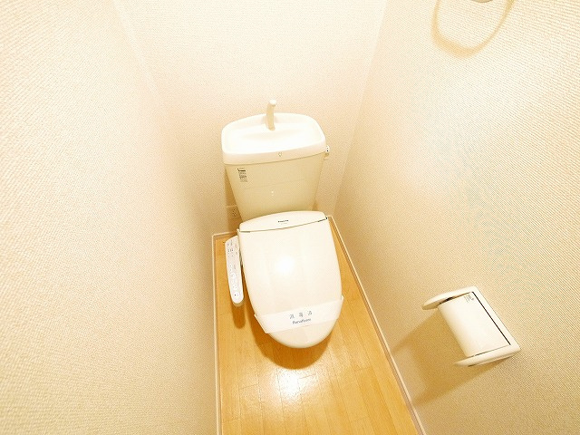 プラウディア富雄のトイレ