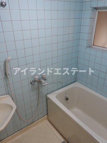 ドマーニ東が丘　角部屋　バストイレ別　1フロア2住戸の浴室