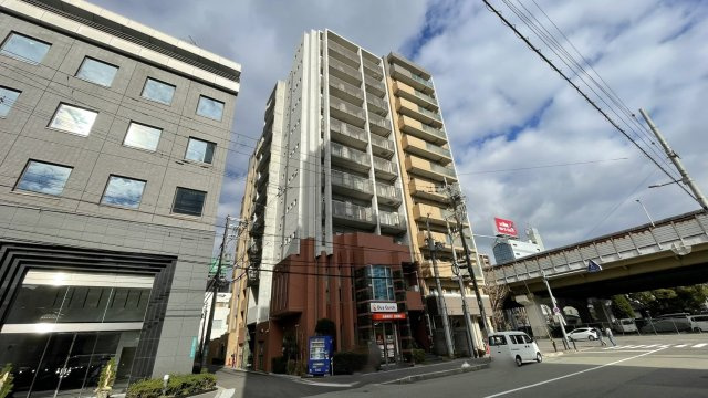 インザグレイス東三国の外観
