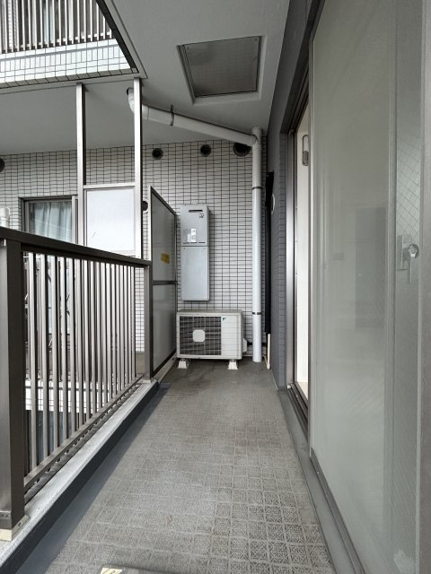 ドルチェ東京府中・弐番館のバルコニー