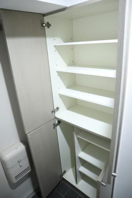 クレールコート光が丘の玄関