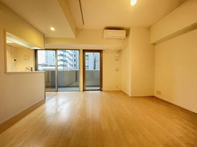 レジディア町屋の居間・リビング