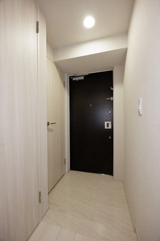 スカイグランデ津田沼の玄関|※写真は同タイプ住戸です。