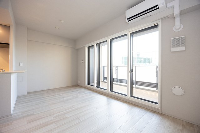 スカイグランデ津田沼の居間・リビング|※写真は同タイプ住戸です。