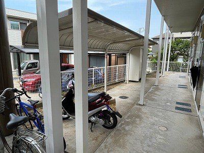 レオパレスタレームのその他|駐輪場