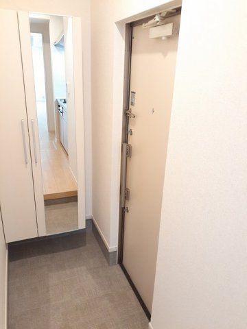 レーヴ習志野の玄関