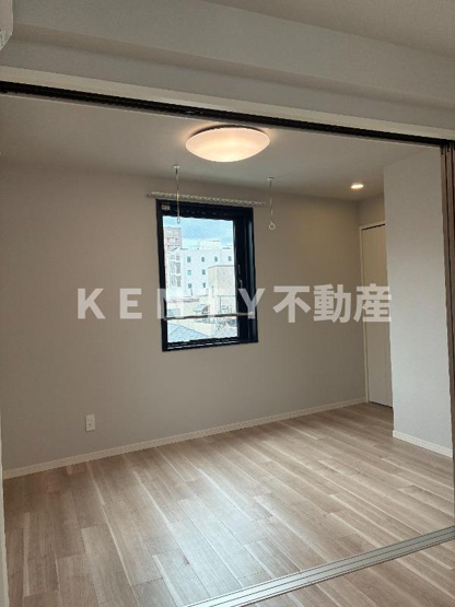 【寝室】 | OAK VILLA Shinagawa Residence | 落ち着いて過ごせるお部屋なので、寝室にいかがでしょうか