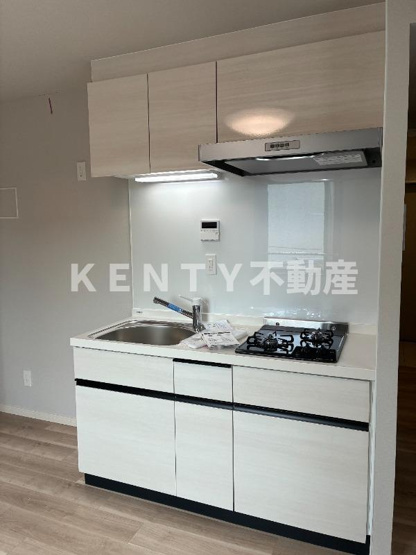 【キッチン】 | OAK VILLA Shinagawa Residence | コンパクトなキッチンで掃除もラクラク
