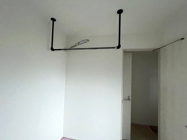 REVENE習志野の設備|ハンガーラック