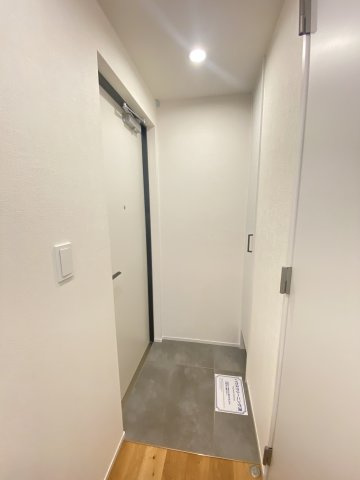 crostone大山の玄関