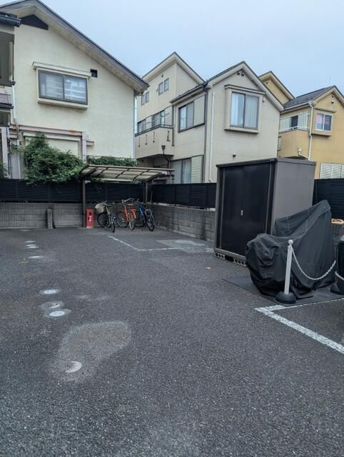 クリオユニットの駐車場