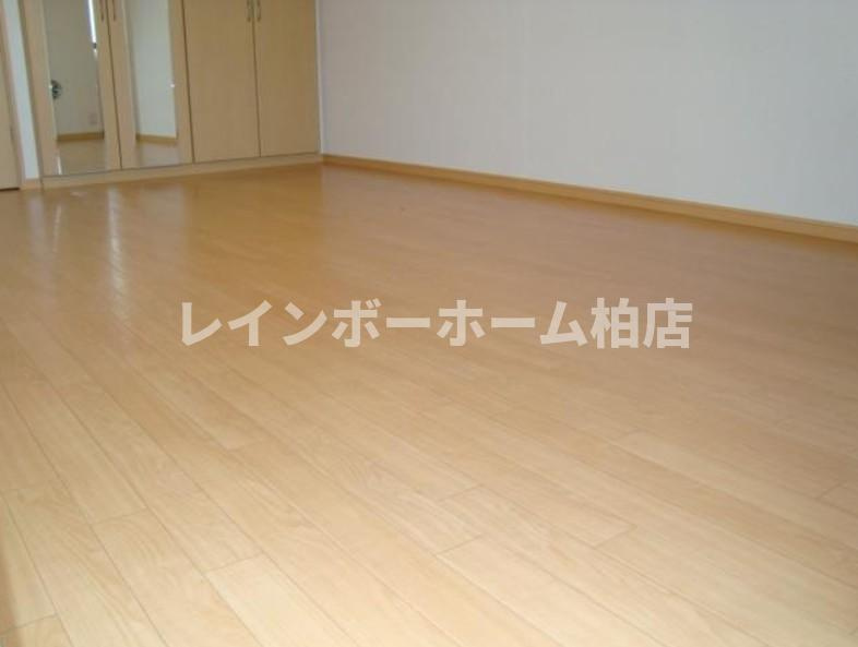 【仲介手数料：50％OFF】対象物件！の寝室|落ち着いた色調の寝室です