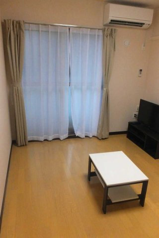 レオネクスト原木中山駅の居間・リビング