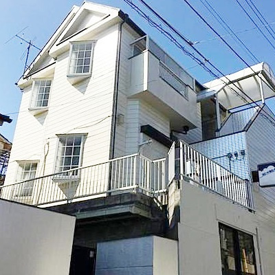 サンピア七林の外観