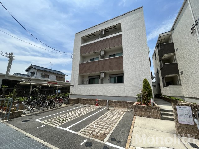 フジパレス堺鳳中Ⅵ番館の駐車場
