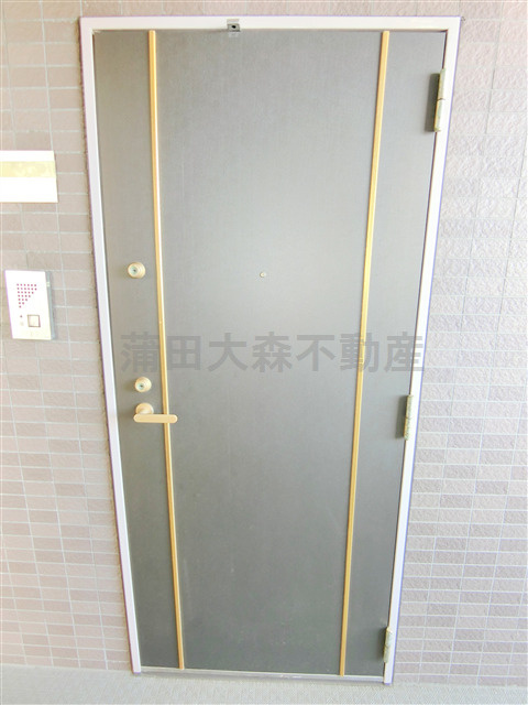 プレサーブ・Kの玄関