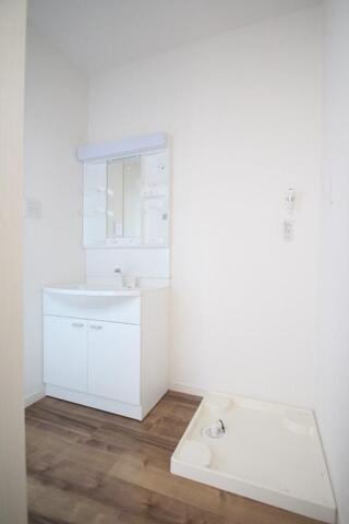 SMART LIFE 庭瀬 北棟の洗面所