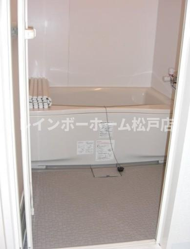 ソレイユの浴室|日々の疲れを癒すお風呂付です