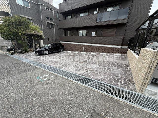 D-ROOM大塚町の駐車場