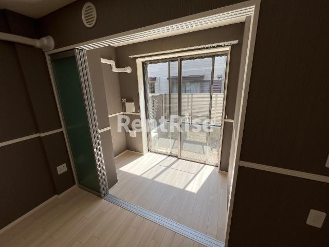 南屋敷。の内装|インナーテラス