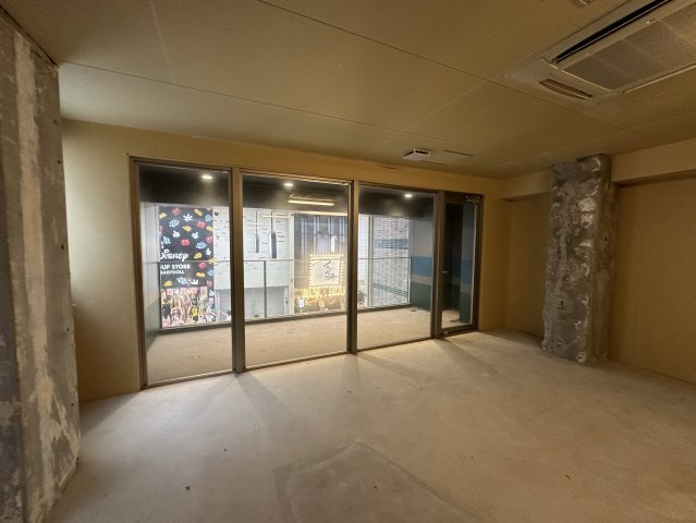 おおきにせんば心斎橋筋ビルの洋室