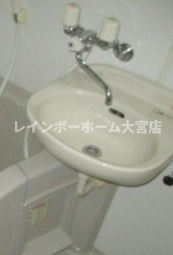 アムール AKの洗面所